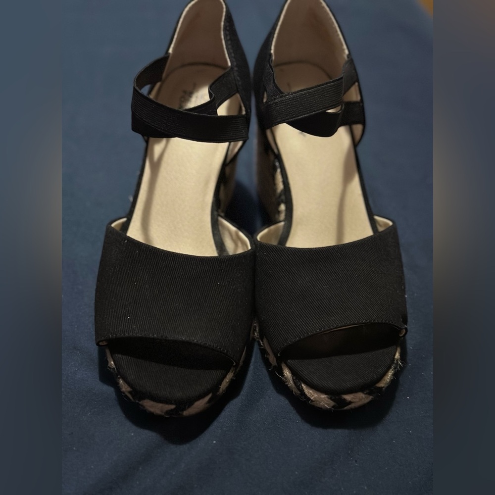 Life Stride Black Wedge Sandals  Wide - 7.5W